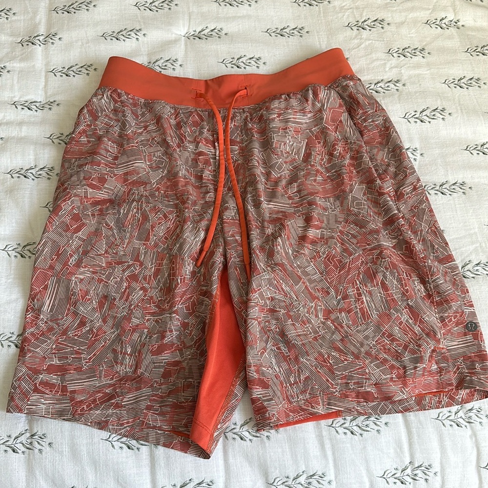 Lululemon Shorts Mens Medium Orange T.H.E. Short Linerless Activewear 9 Inch